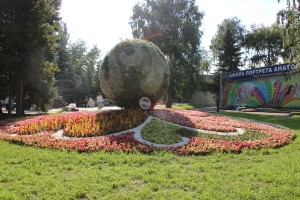 В Омске открылась цветочная выставка "Флора"